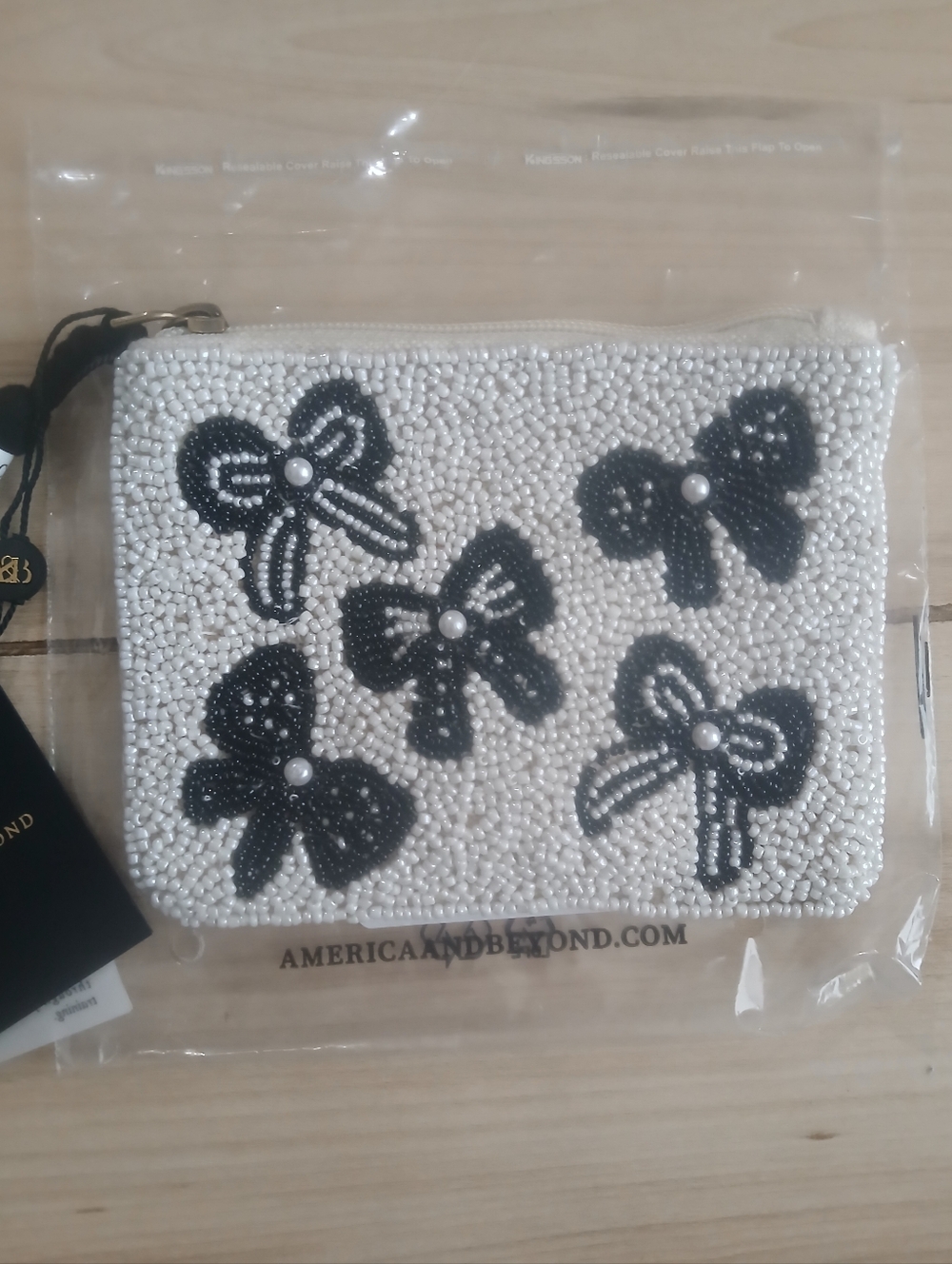 BNWT America & Beyond Beaded Black & White Bows